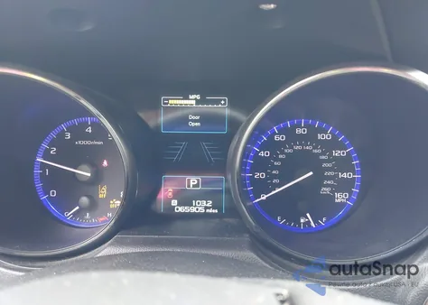 2017 Subaru Outback 3.6R Touring из США, поврежденный, VIN 4S4BSETC3H3331523